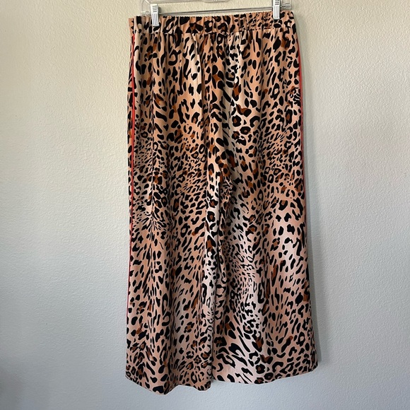 Beige by Eci Chetah Print Cropped Wide Leg Pants Women’s Size M - Picture 5 of 10